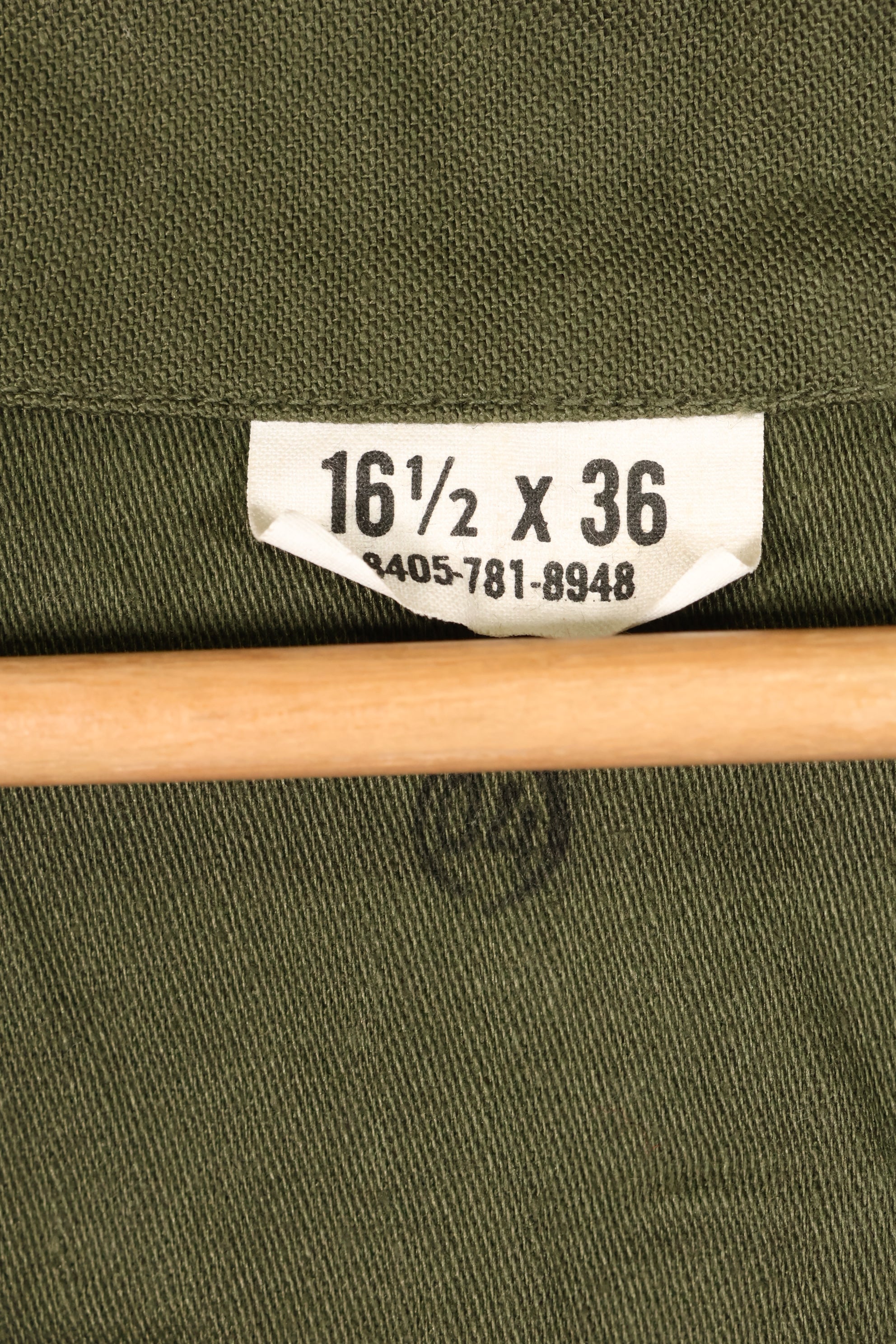 1967年契約　16 1/2 x 36　アメリカ軍　OG-107　ユーティリティシャツ　状態良い　中古品