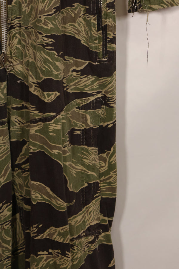 1960s 40L Okinawa Tiger Pattern Tiger Stripe Flight Suit Used