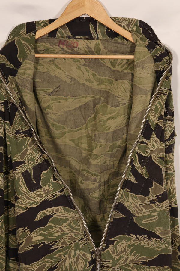1960s 40L Okinawa Tiger Pattern Tiger Stripe Flight Suit Used