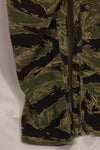 1960s 40L Okinawa Tiger Pattern Tiger Stripe Flight Suit Used