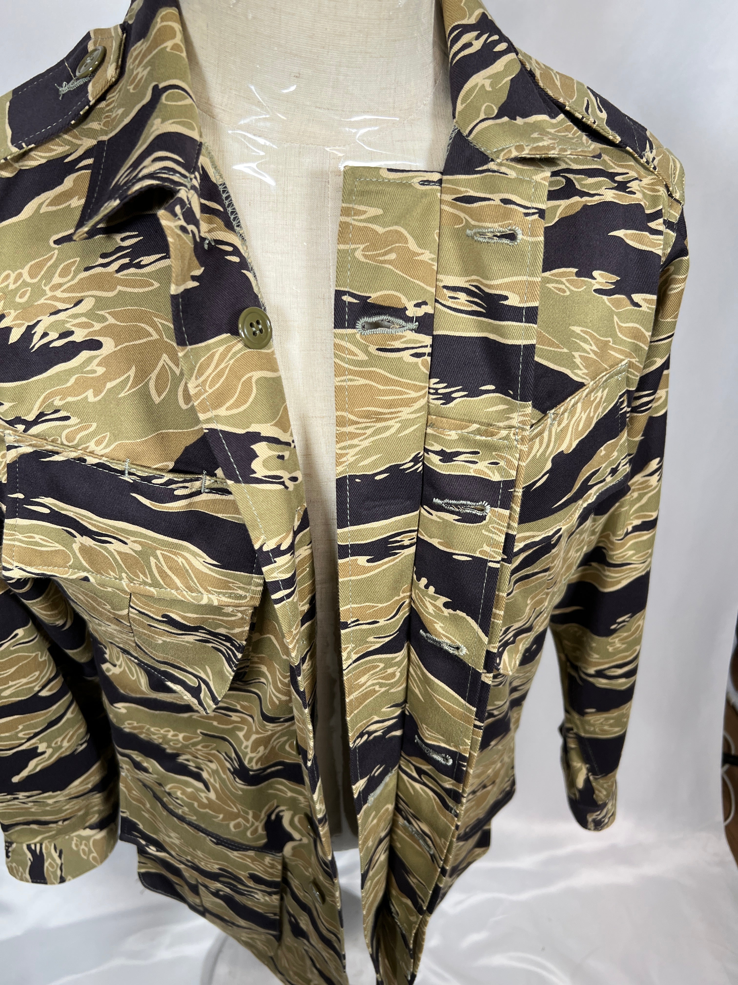 [Delivery in early March 2024]  MILITARIA 1911 Gold Tiger Stripe 2nd Model Jungle Fatigue Jacket MADE IN JAPAN