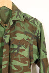 1960s Poplin ARVN leaf camouflage shirt, light fabric, rare, used.