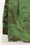1960s Poplin ARVN leaf camouflage shirt, light fabric, rare, used.