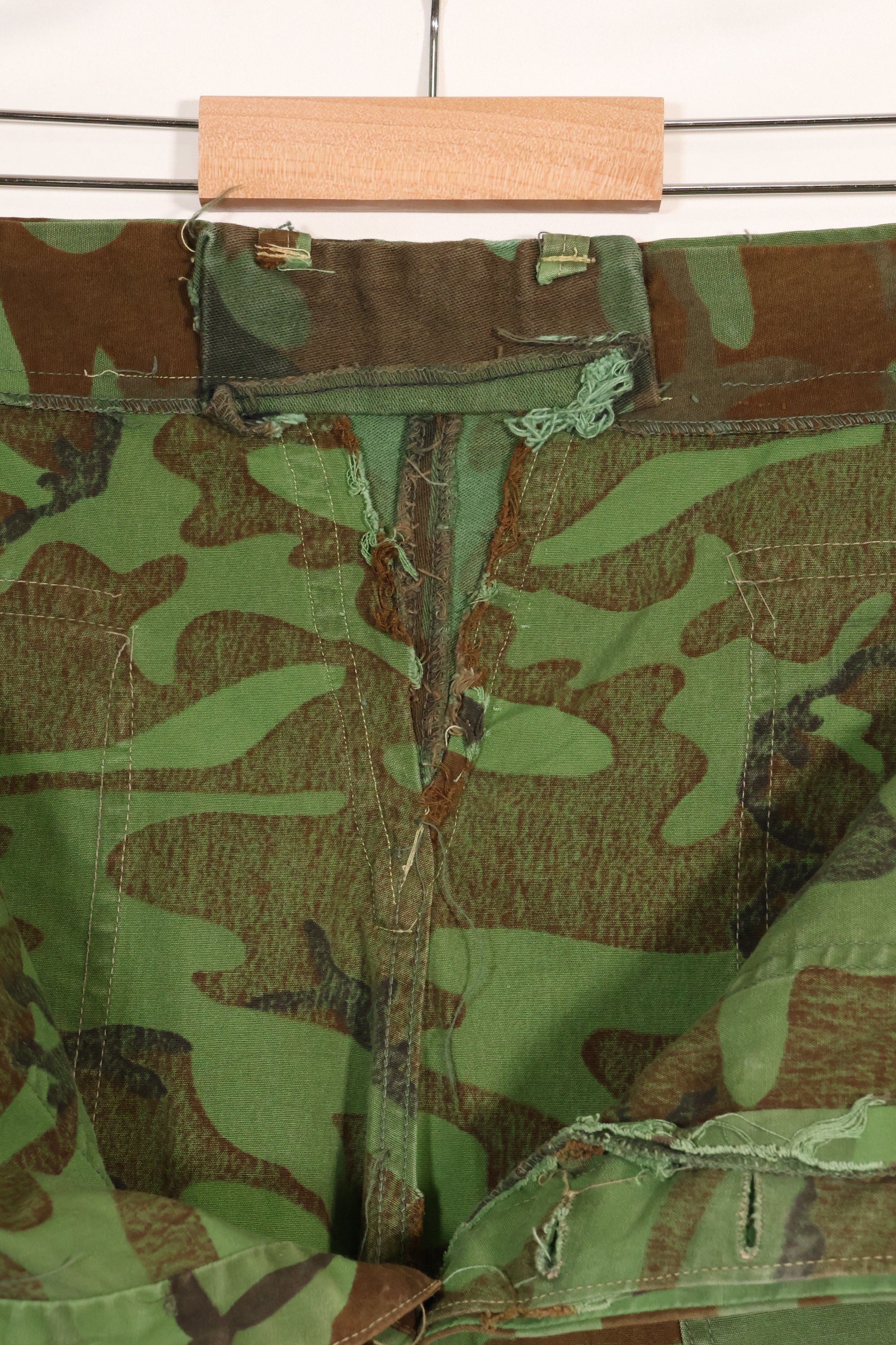 1960's Poplin ARVN leaf camouflage pants, size large, light fabric, rare, used.