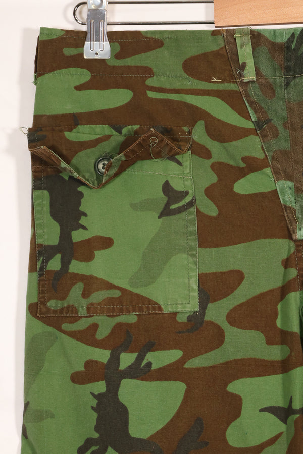 1960's Poplin ARVN leaf camouflage pants, size large, light fabric, rare, used.