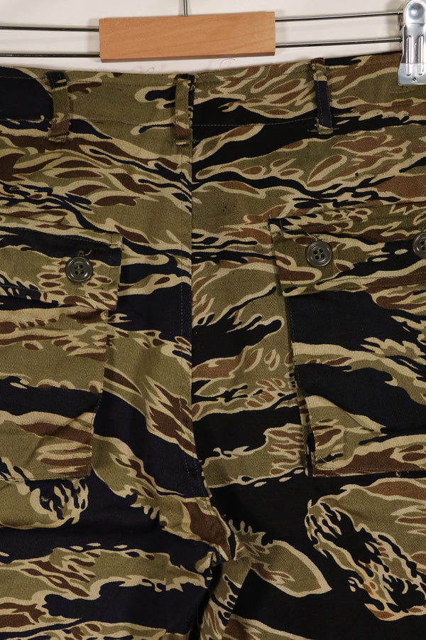 Mid-1960s early gold tiger stripe pants, size S-R, US cut, good condition, used.