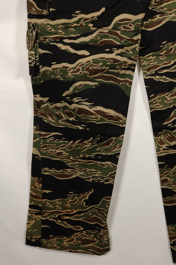 Mid-1960s Deadstock Early Gold Tiger Stripe Pants Size S-R US Cut