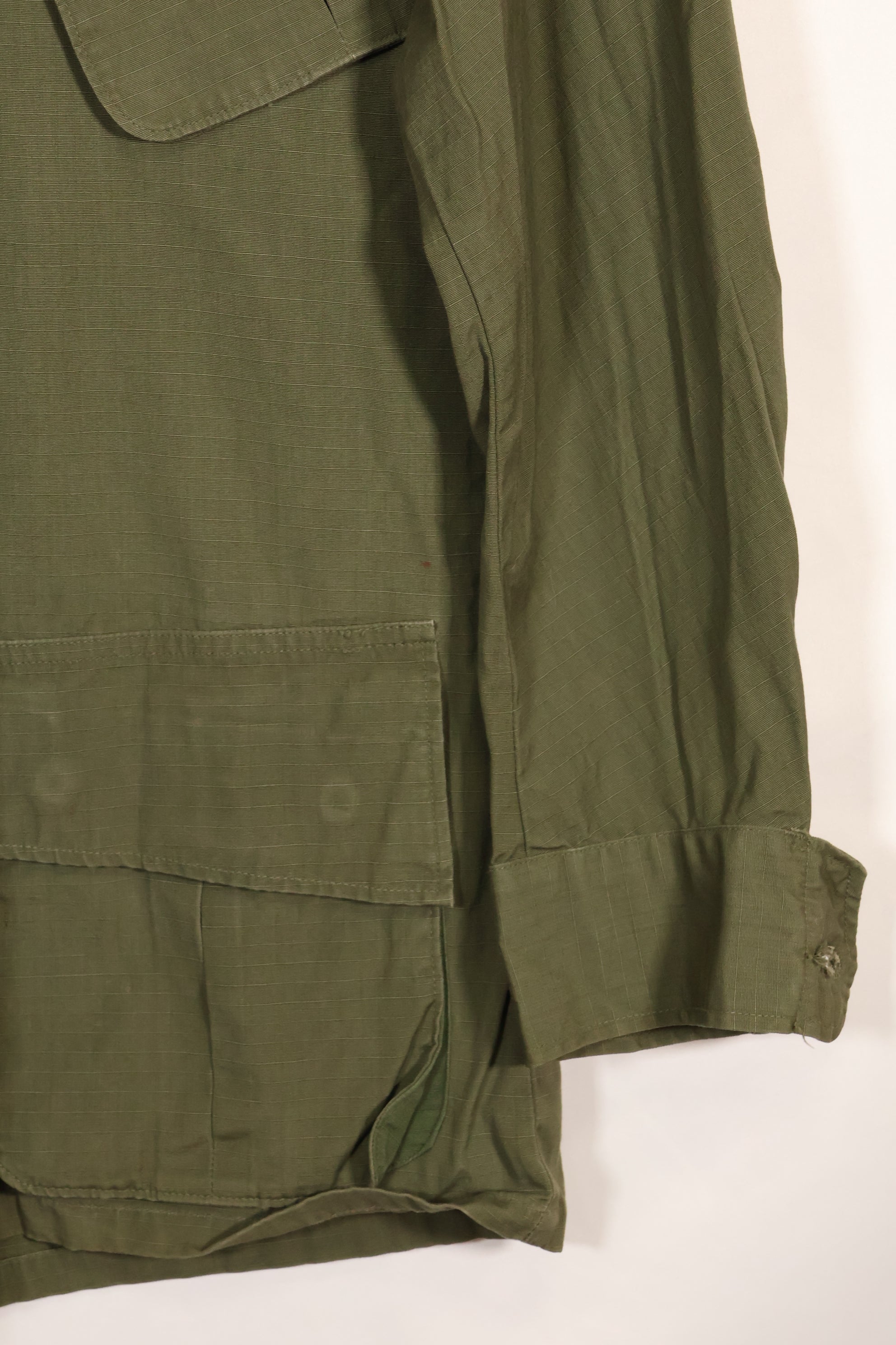 1969 Contract X-S-R 4th Model Jungle Fatigue Jacket 173rd Airborne Brigade, patch available, used.