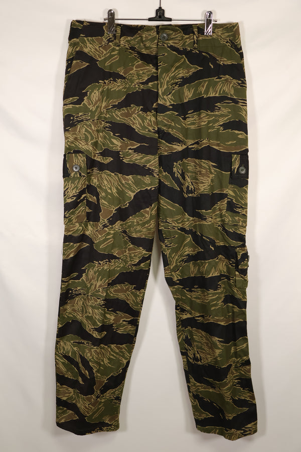 Real dead stock Okinawa Tiger Tiger stripe US cut pants US-M with Okinawa inspected stamp