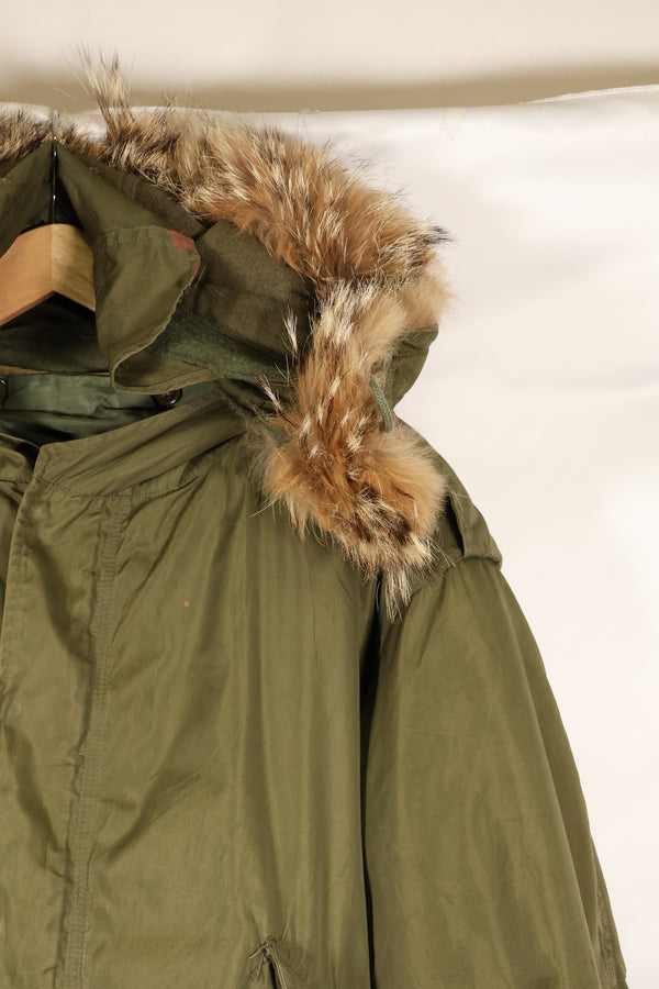 Early 1950s M51 Field Parka with fishtail wool pile liner, used.