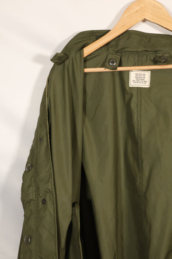 1970 Contract M-R Deadstock US Army M65 Field Parka, aluminum zipper, long term storage.