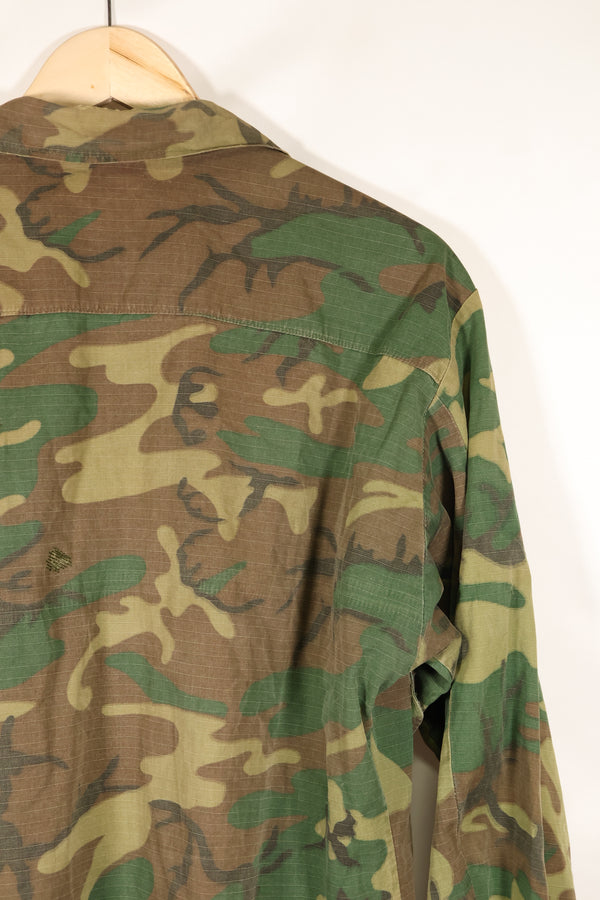 1968 Contract L-R Ripstop ERDL Camouflage Jungle Fatigue Jacket in good used condition