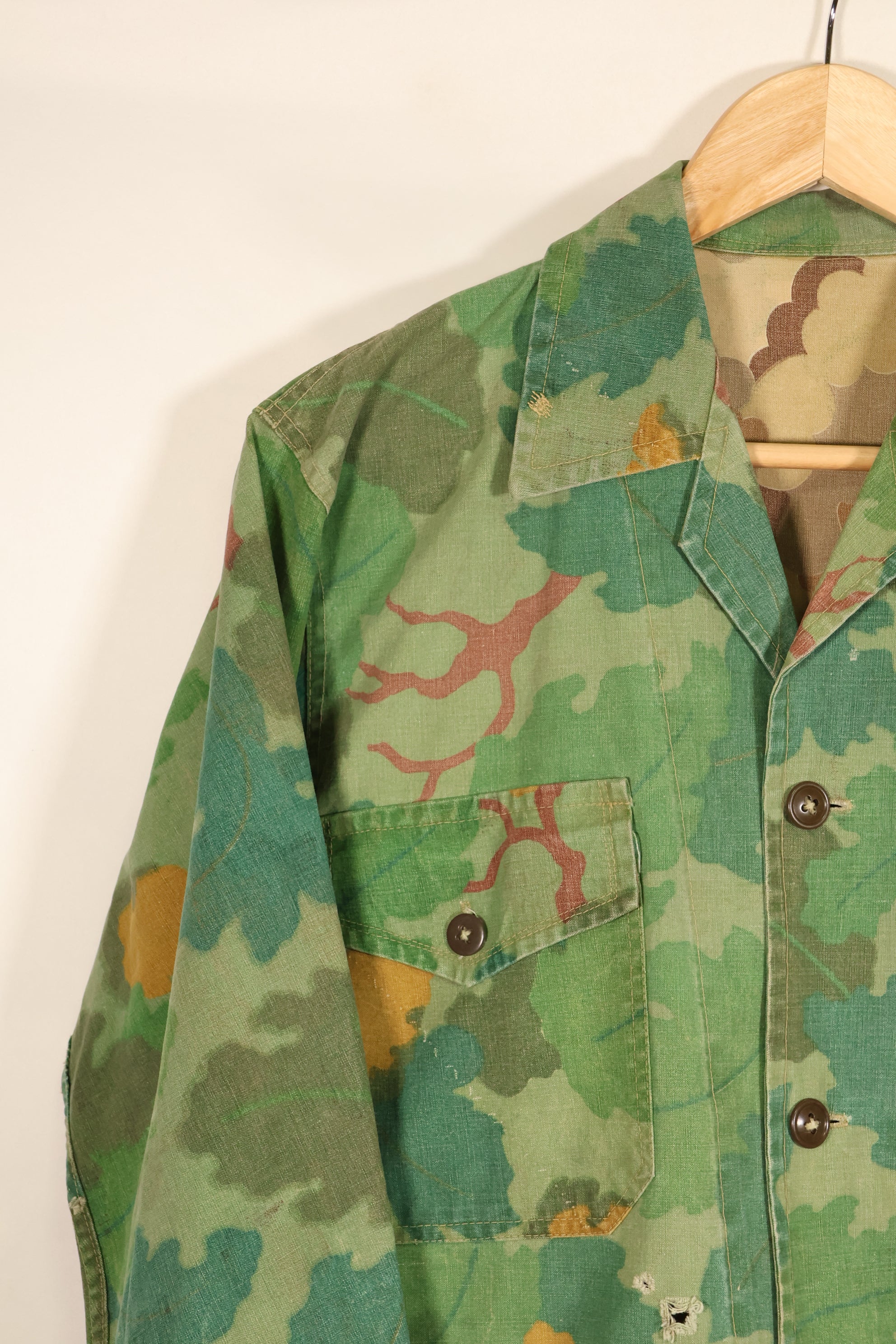 Late 1960s–Early 1970s: U.S. Marine Corps (USMC) Mitchell Camouflage Utility Shirt, Privately Procured, Tent Cloth