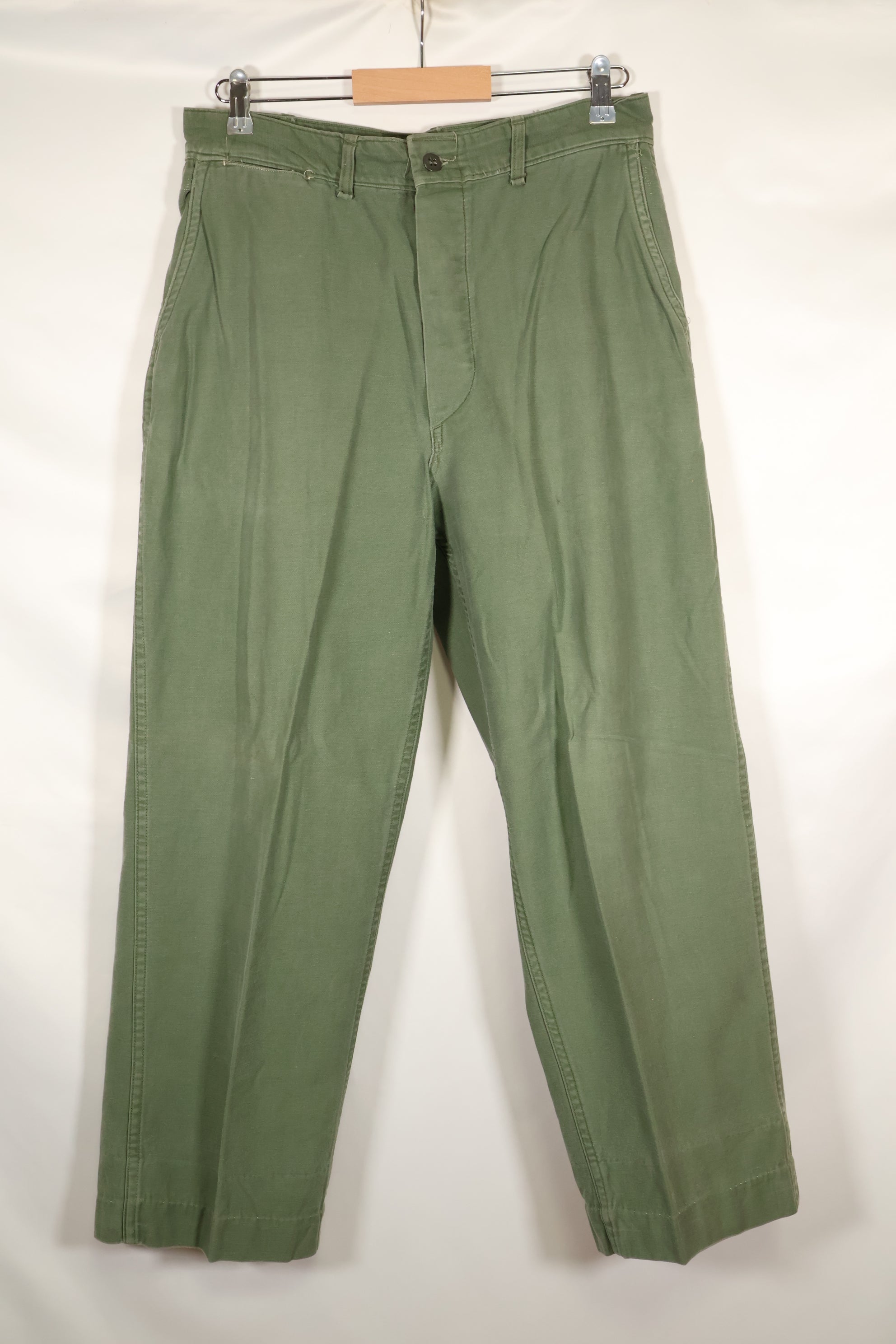 1960's lot, estimated 34 degrees USMC P-56 utility pants, used.