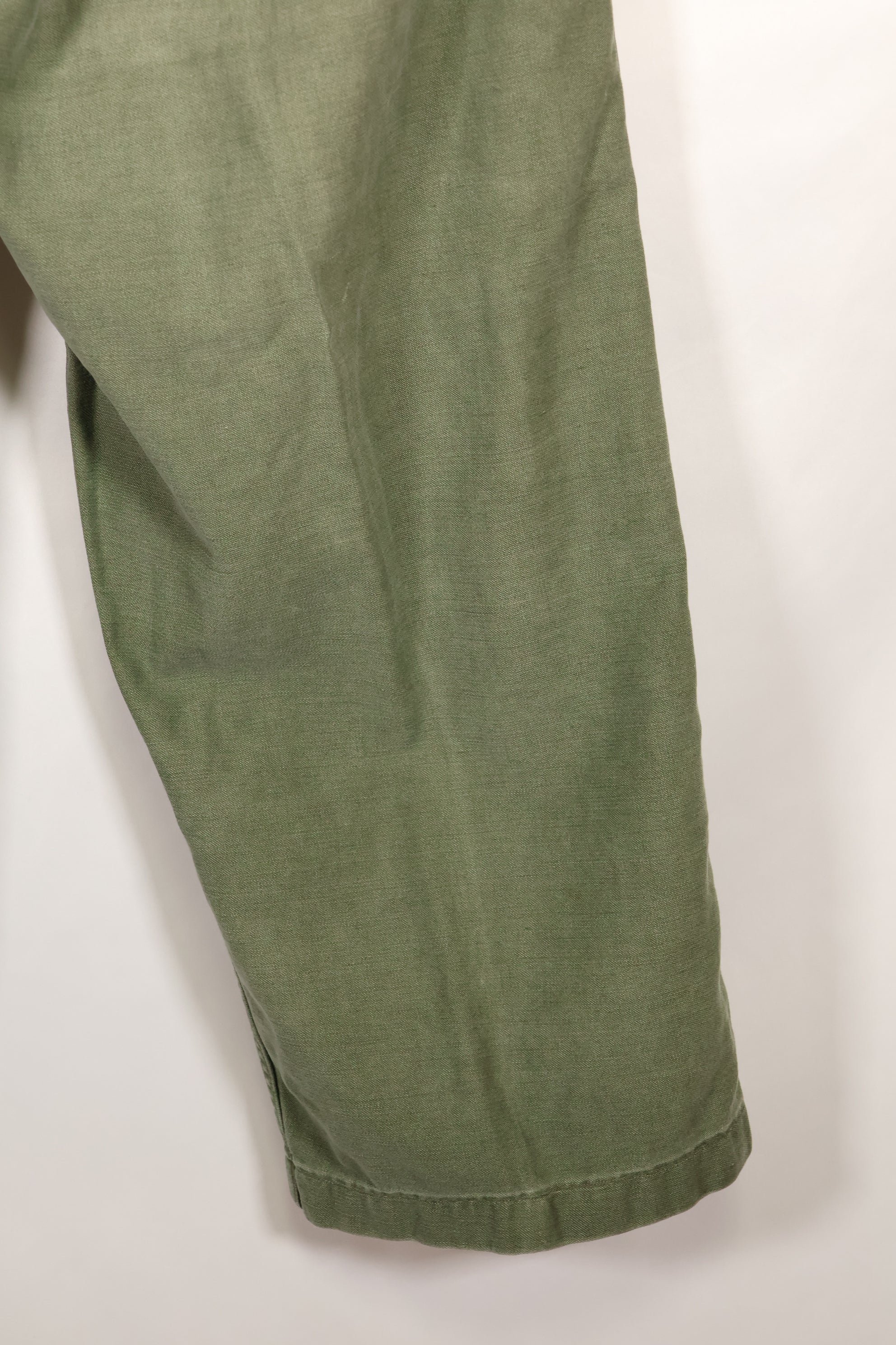 1961 contract, estimated size 36 OG-107 utility pants, baker pants, used.