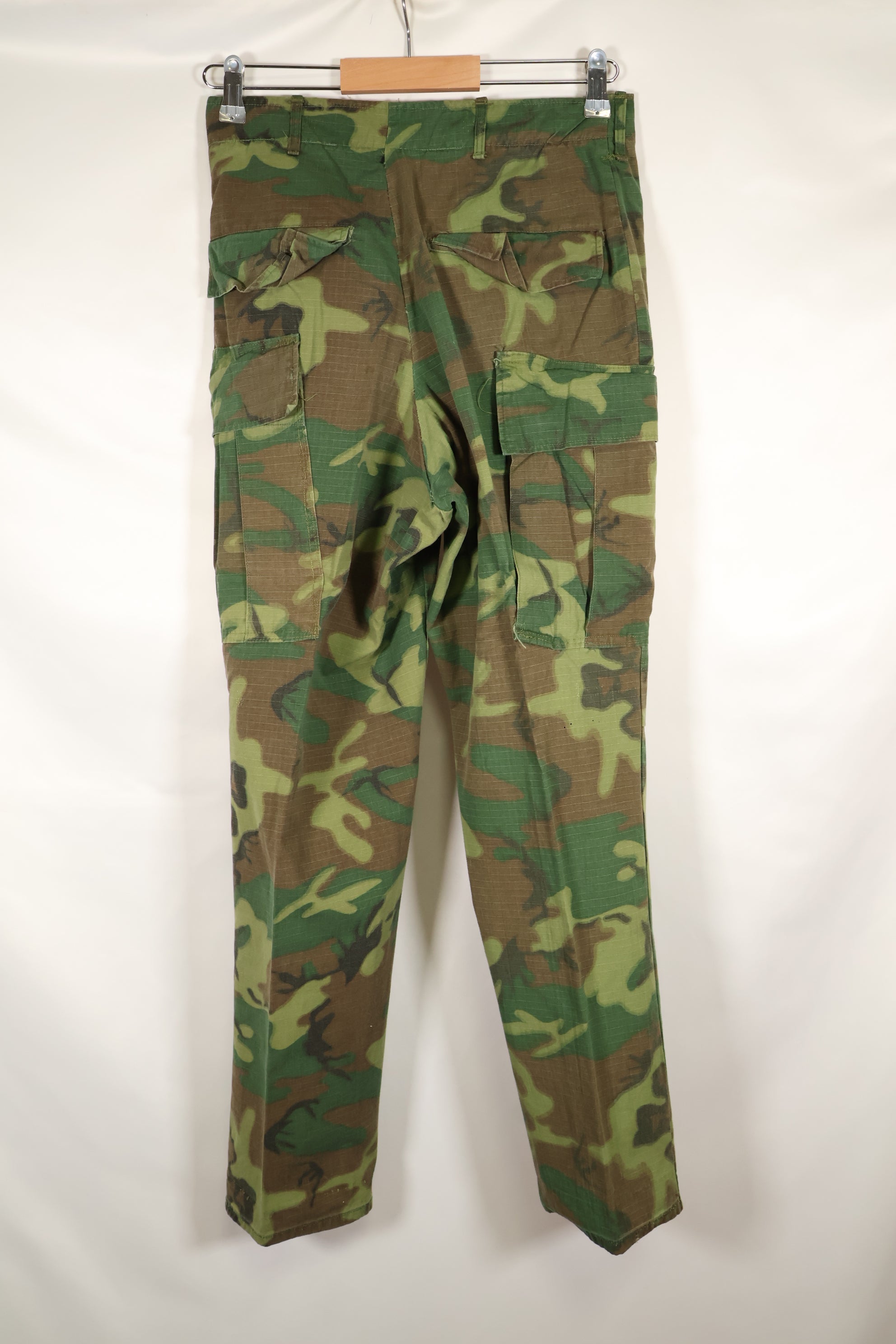 1968 contract missing size tag Ripstop ERDL camouflage Fatigue pants, used.