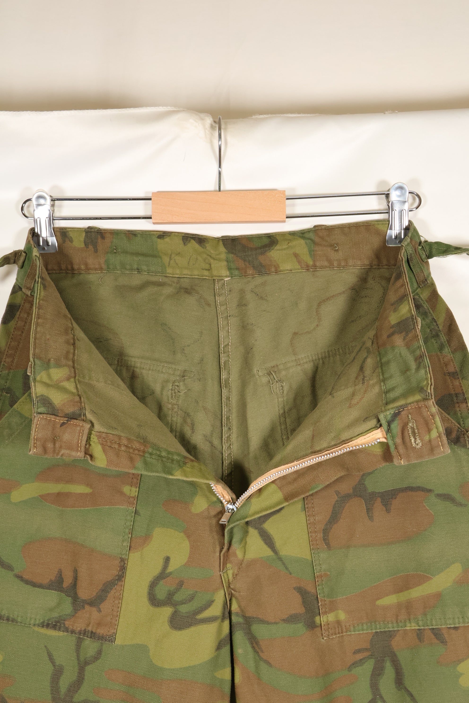 1960s Invisible Leaf Camouflage U.S. Army Utility Pants Cut Almost Unused