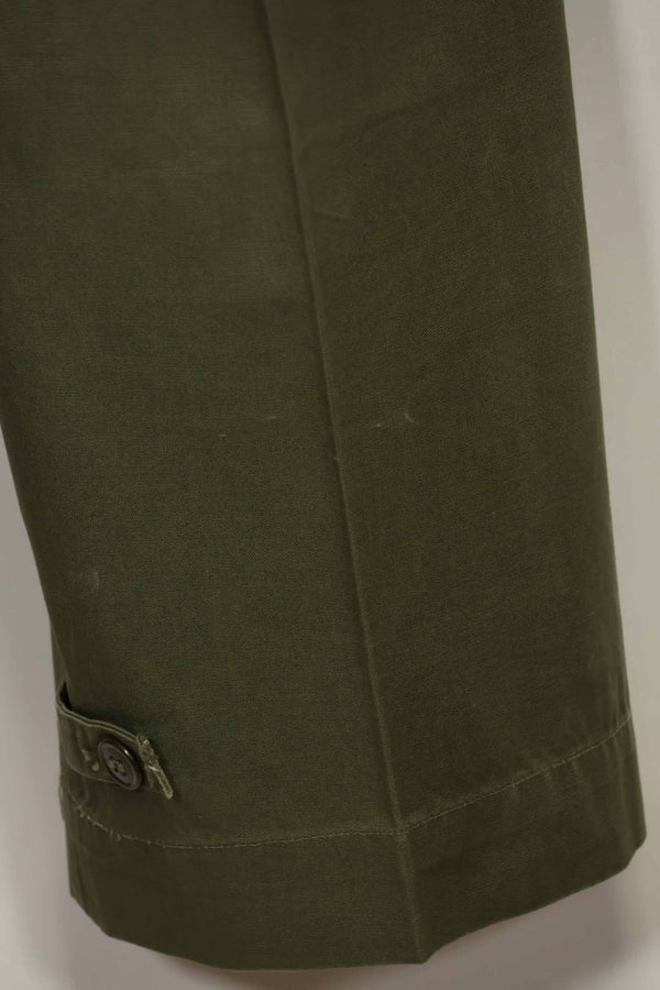 1940s-50s US Army M45 cotton field pants with modified cargo pockets, airborne use, used, B