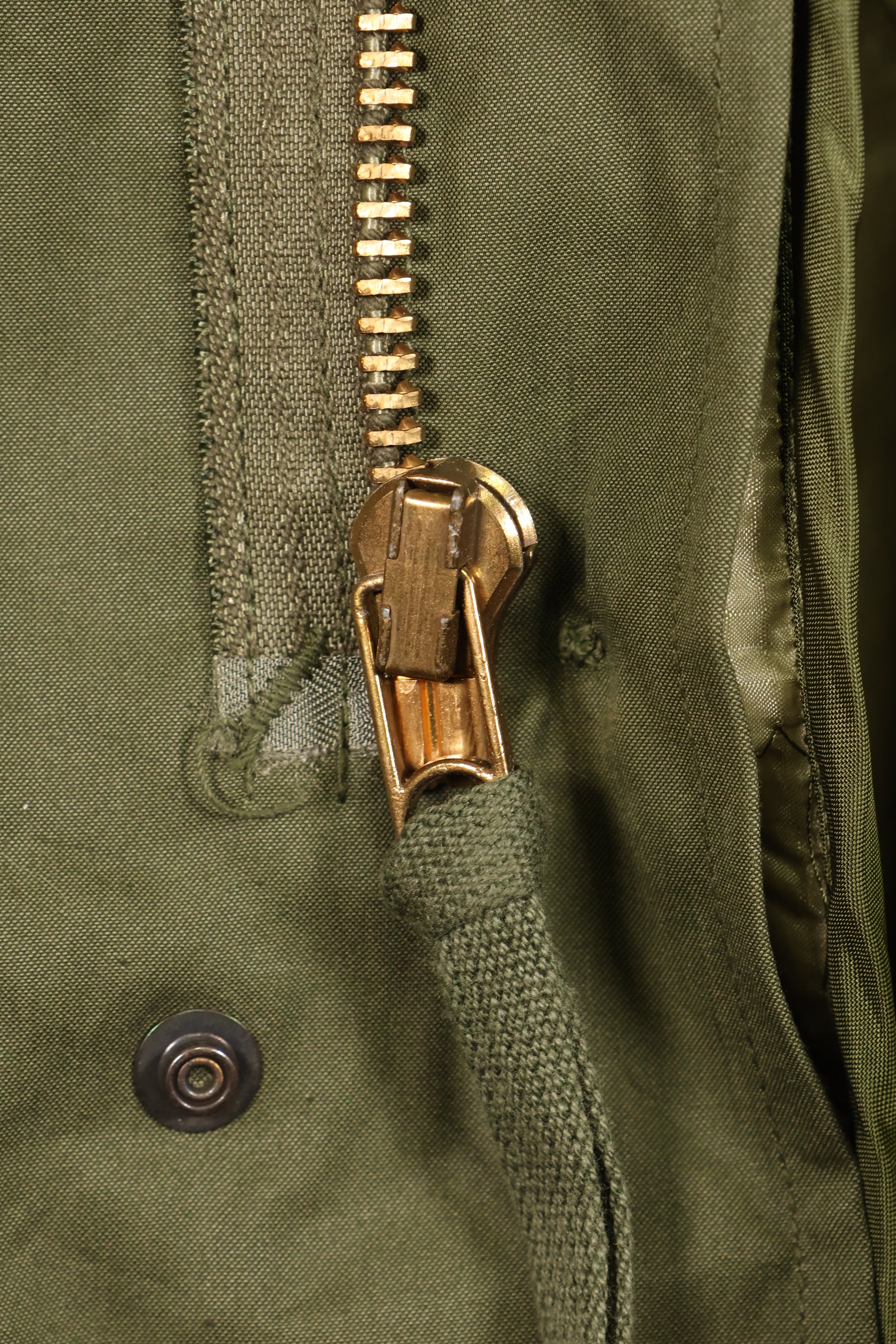 1973 Contract & 1983 Contract Hood M-R M65 Field Hoodie Fishtail Hoodie, almost unused.