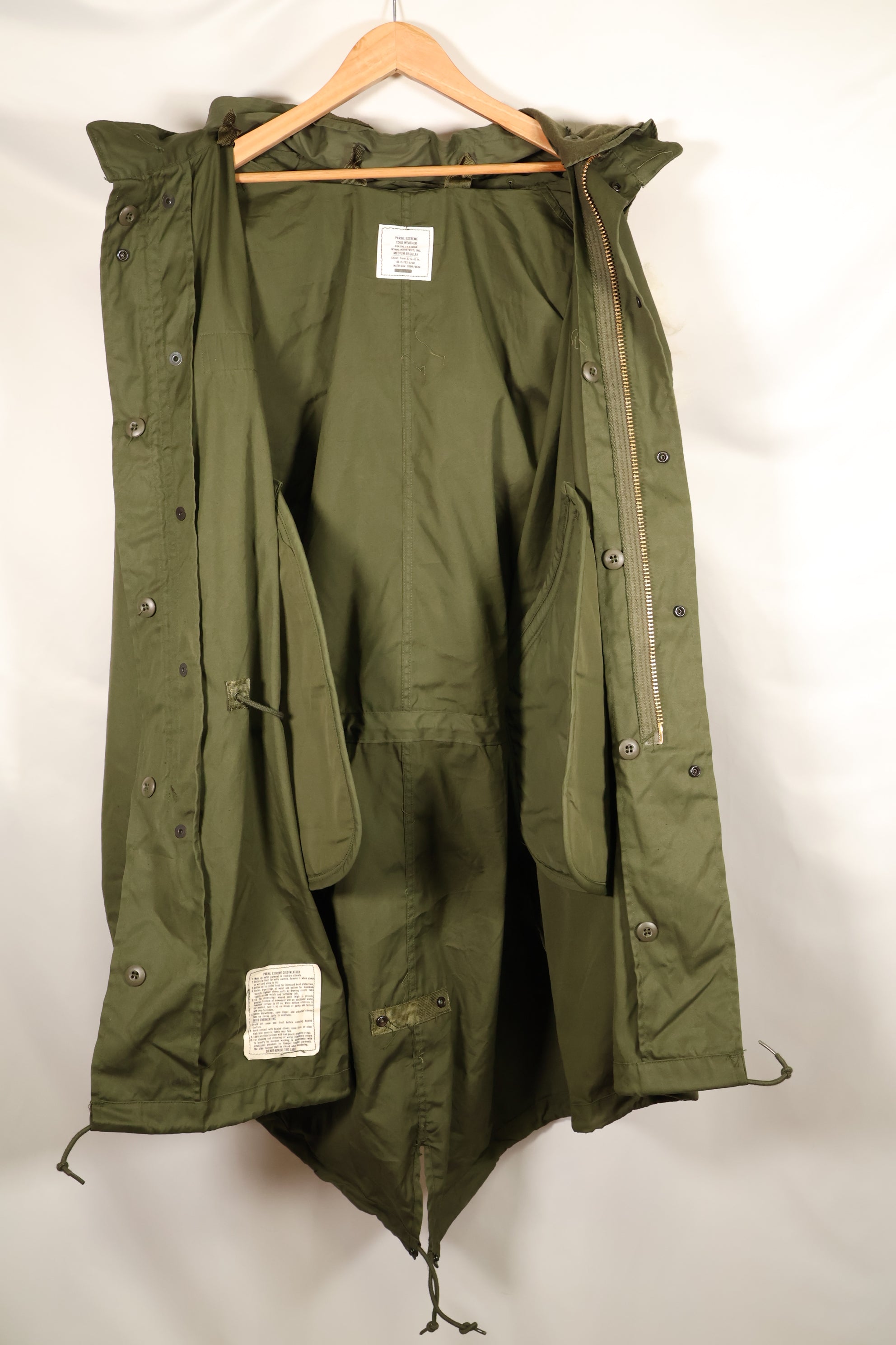 1973 Contract & 1983 Contract Hood M-R M65 Field Hoodie Fishtail Hoodie, almost unused.