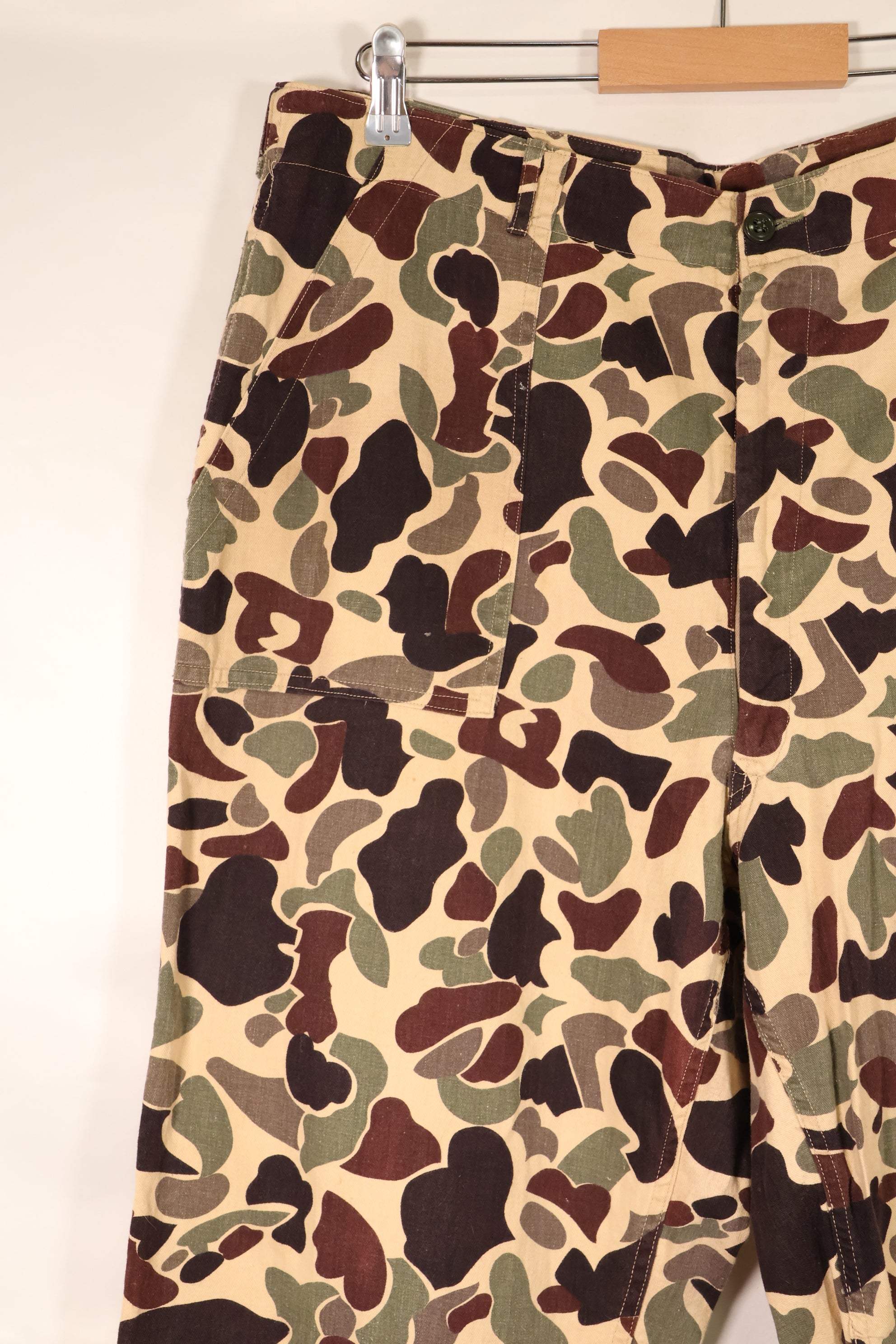 Mid-1960s; Size M–L; CIDG; Beogam Camo; Locally Made Frog Skin Camo; Oversized for the U.S. market; Used