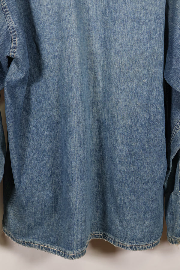 1930s U.S. Army denim pullover shirt, 3 buttons, used.