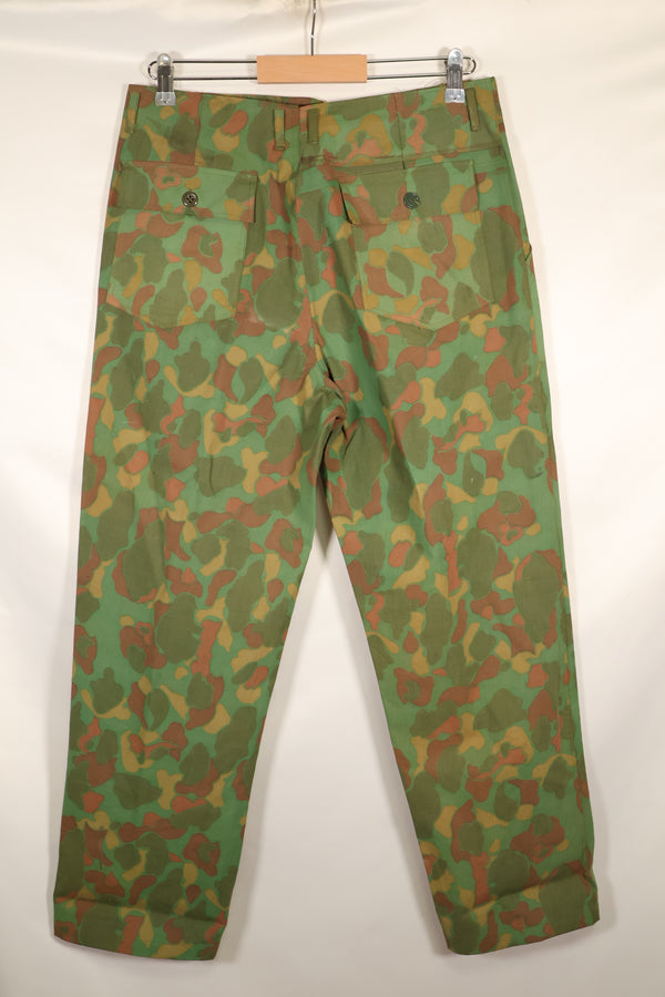 1960's Privately Sourced U.S. Marine Corps Frogskin Poncho Shirt and Pants Set Made in South Vietnam