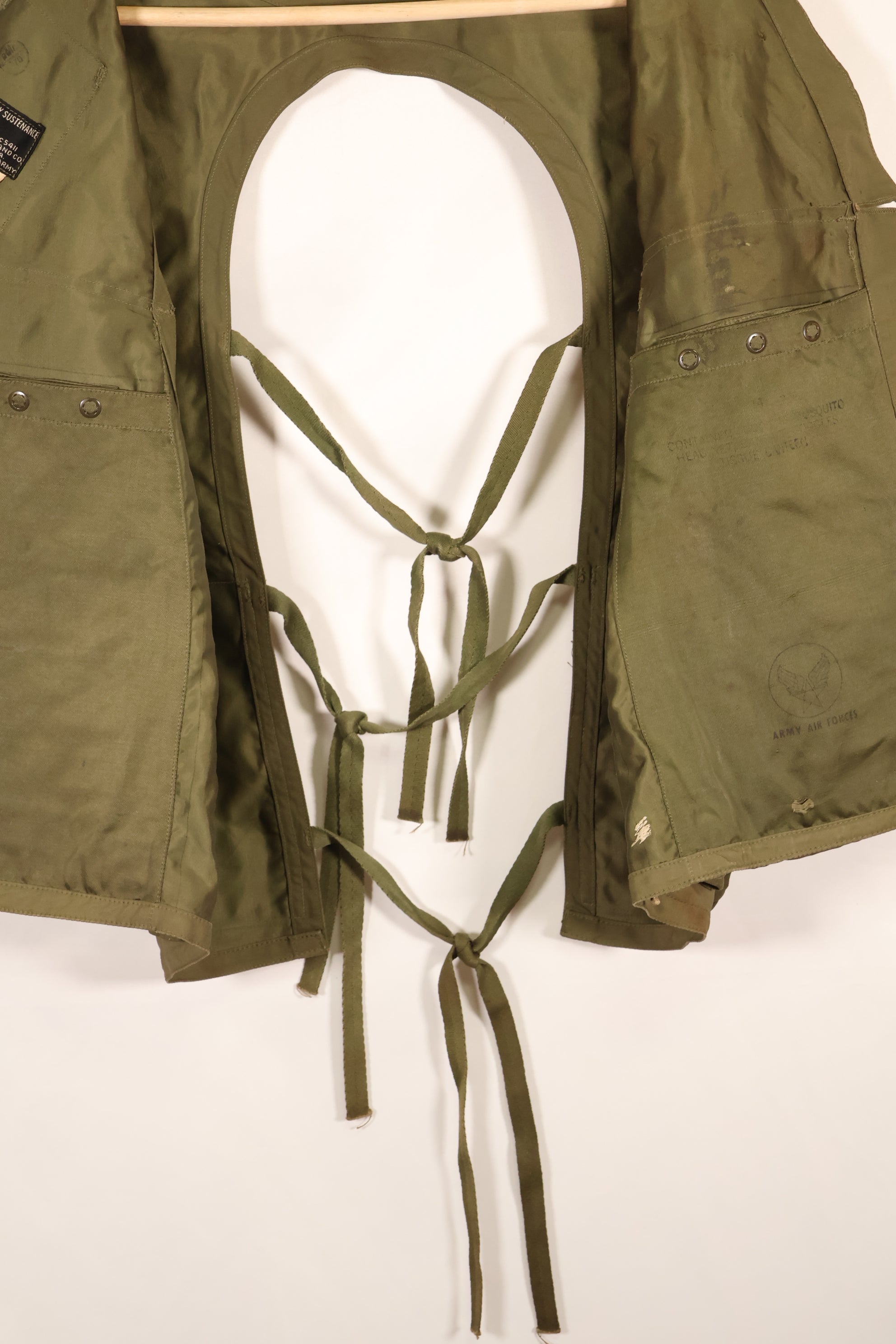 1940's U.S. Army Air Corps USAAF C-1 Survival Vest, beautiful, used.
