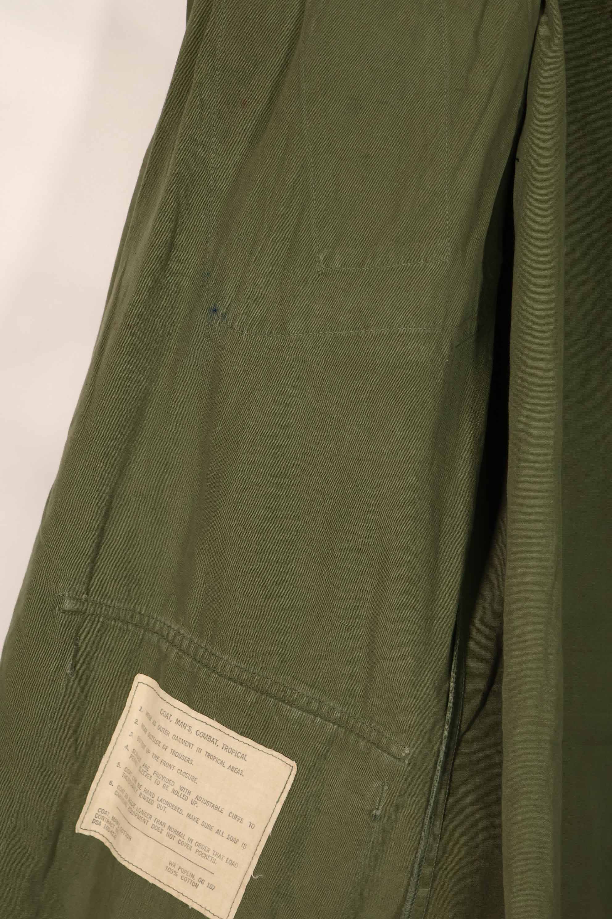 Real 3rd Model Jungle Fatigue Jacket M-S, manufactured circa 1966-67, used.