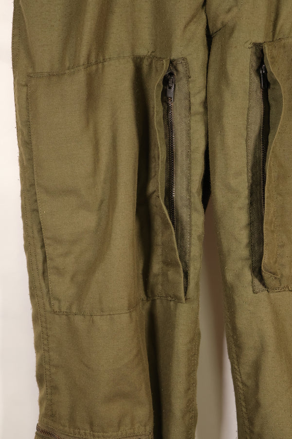 Early 1970s, estimated MEDIUM pilot fireproof pants, size tag missing, used.