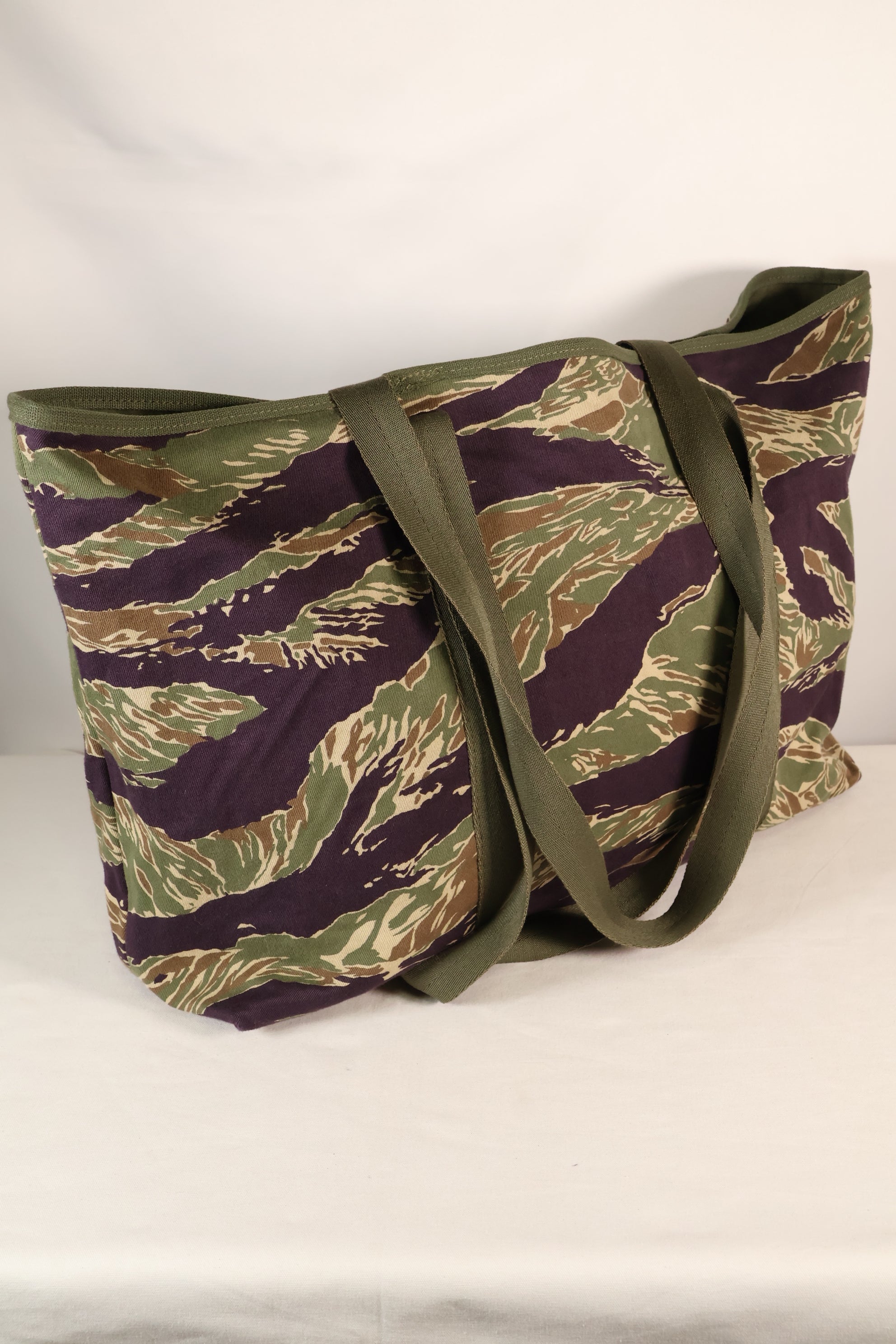 MILITARIA 1911 xSignal Depot collaboration Okinawa Tiger Tiger Stripe Tote Bag