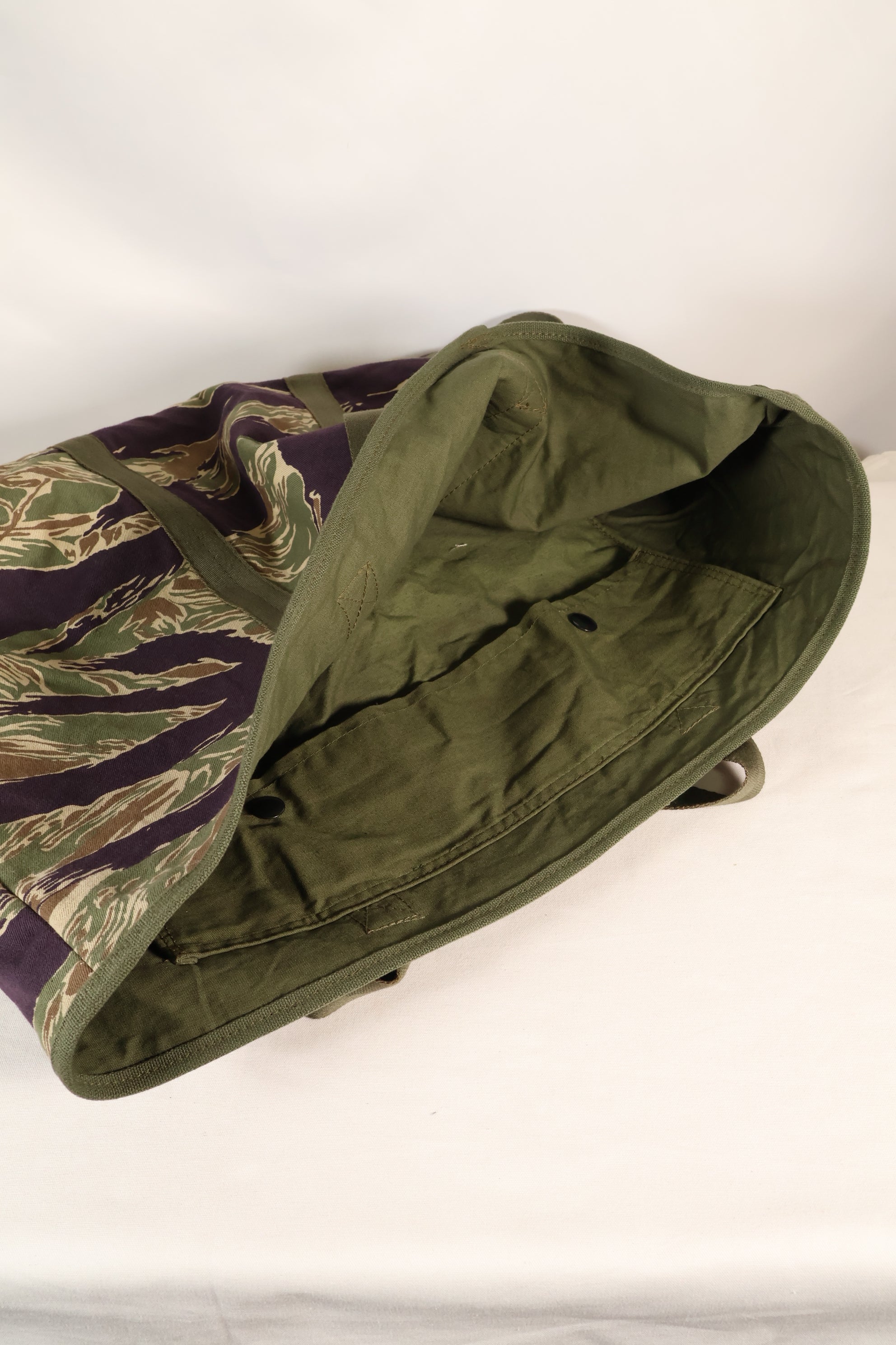 MILITARIA 1911 xSignal Depot collaboration Okinawa Tiger Tiger Stripe Tote Bag