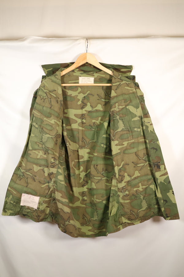 Circa 1966-67 US Army ERDL Camouflage Leaf Camouflage Jungle Fatigue Jacket, used.