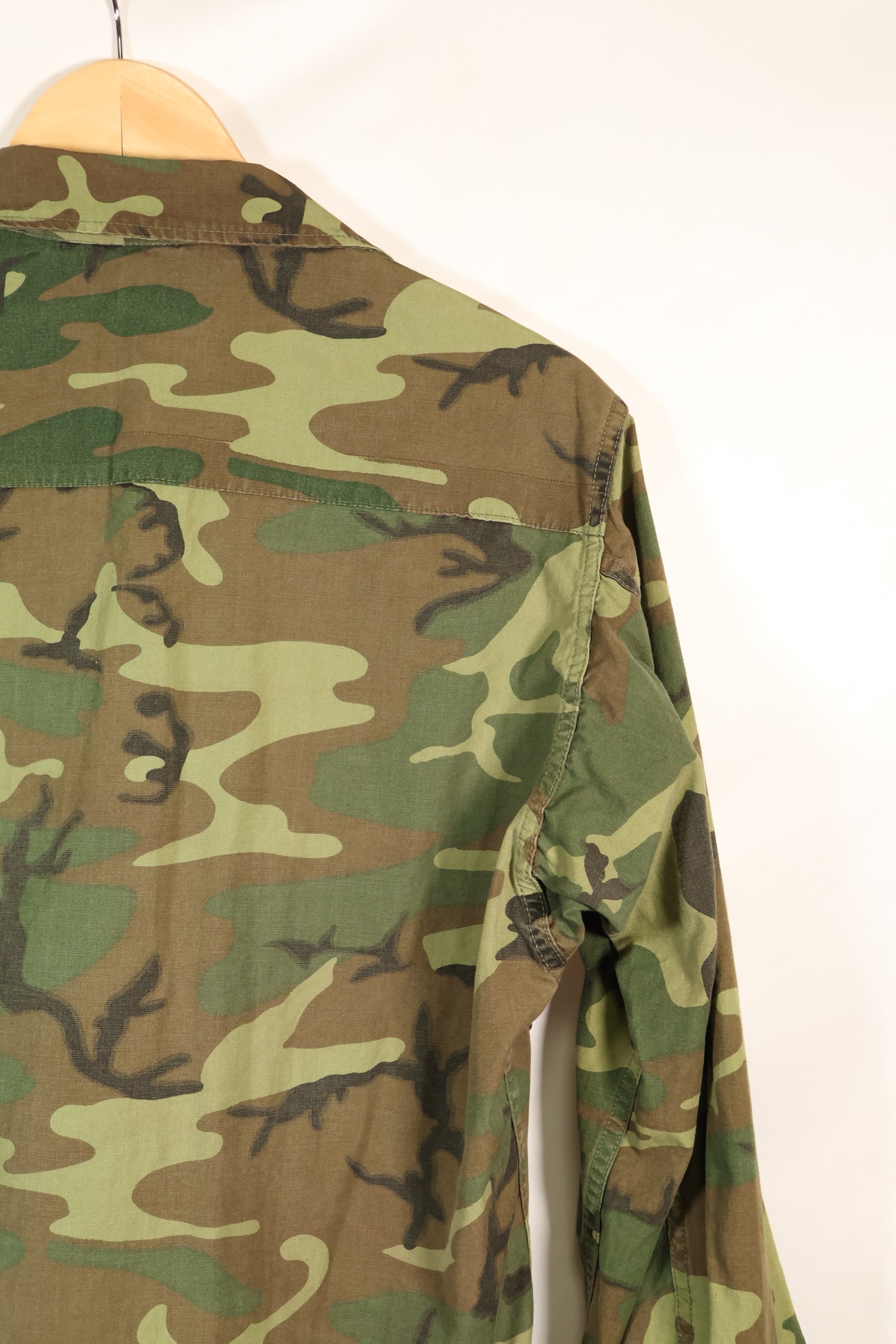Circa 1966-67 US Army ERDL Camouflage Leaf Camouflage Jungle Fatigue Jacket, used.