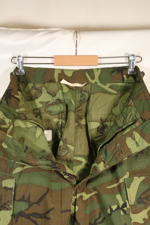 Circa 1966-67 S-R US Army ERDL Camouflage Leaf Camouflage Jungle Fatigue Pants Used 