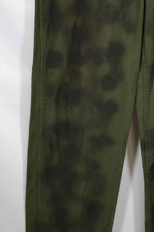 Real 1960s lot OG-107 baker pants, hand painted camouflage, used.