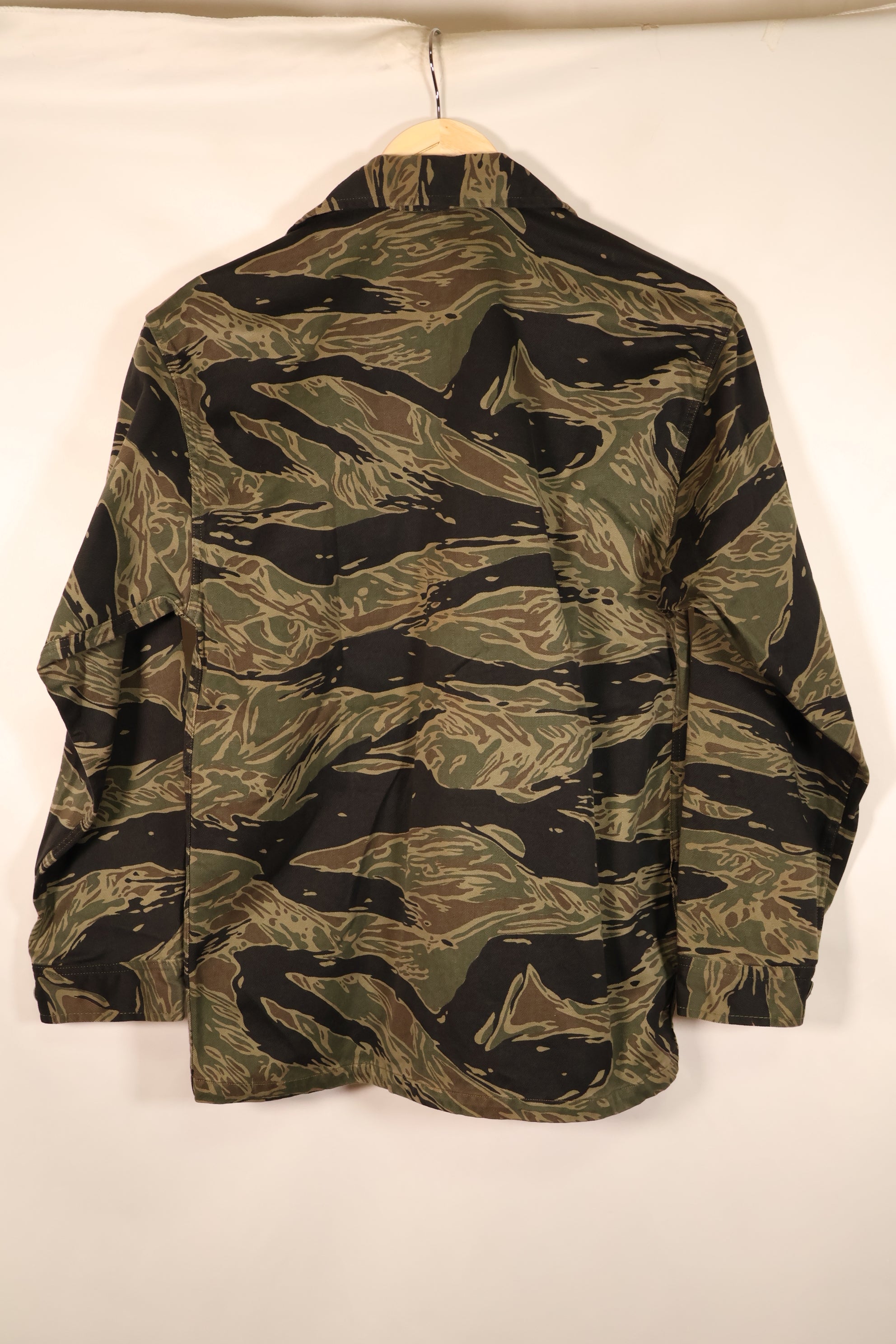 Circa 1965, Made in Japan, A-M, Silver Tiger, Asian Cut, Tiger Stripe Shirt, Good Condition, Used