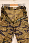 Late 1960s US-S Gold Tiger Pattern Tiger Stripe US-Cut Pants, Used