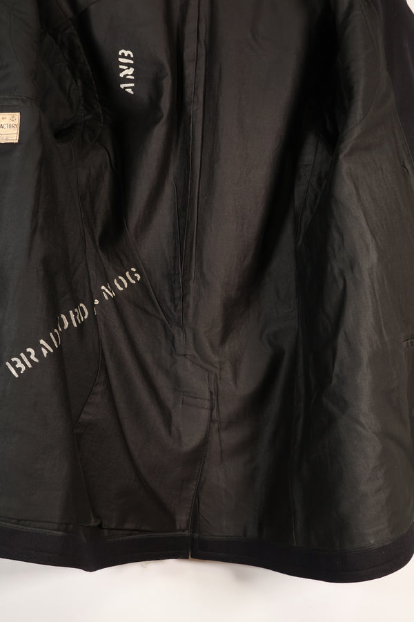 1940's estimated 38 approx. 10 buttons U.S. Navy pea coat in good condition A