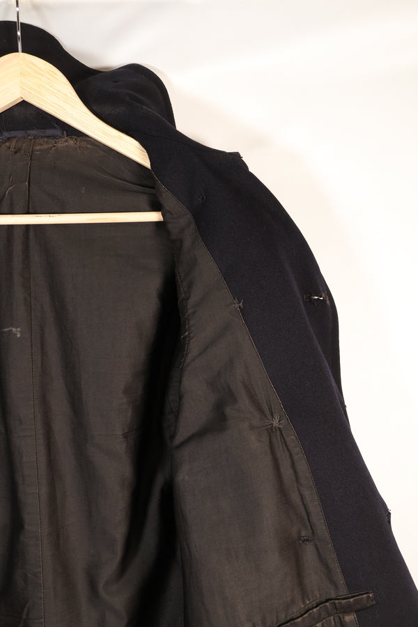 1940's estimated 38 approx. 10 buttons U.S. Navy pea coat in good condition B