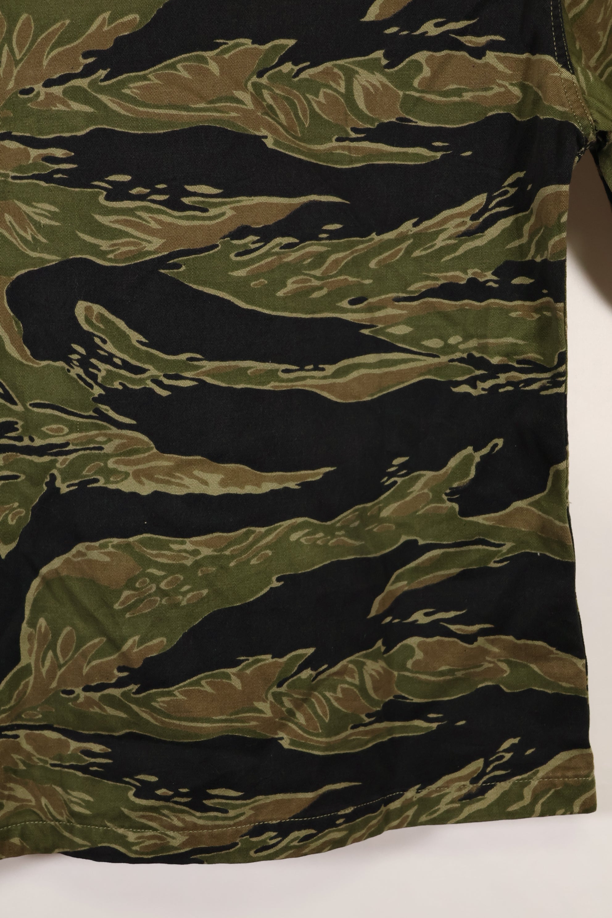 Real A-M Tiger Stripe Shirt Gold Tiger Derivative Pattern Almost unused