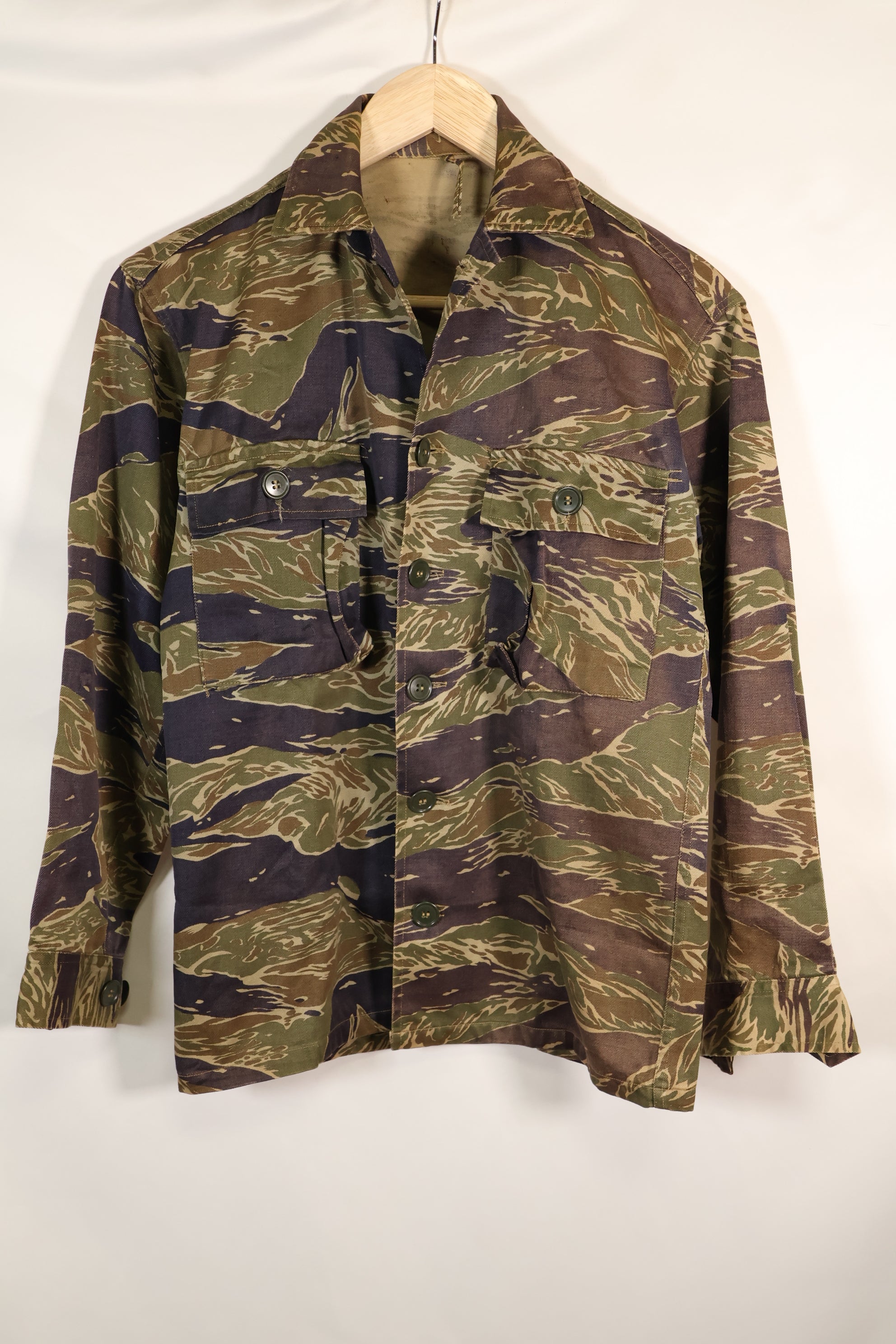 1960's semi Japanese silver tiger shirt, Asian cut, little fading, used.