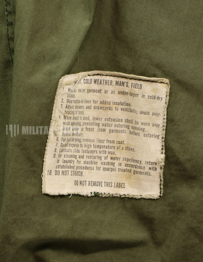 Original M65 Field Jacket '72 Large-Long Taxi Driver Spec patches are repro