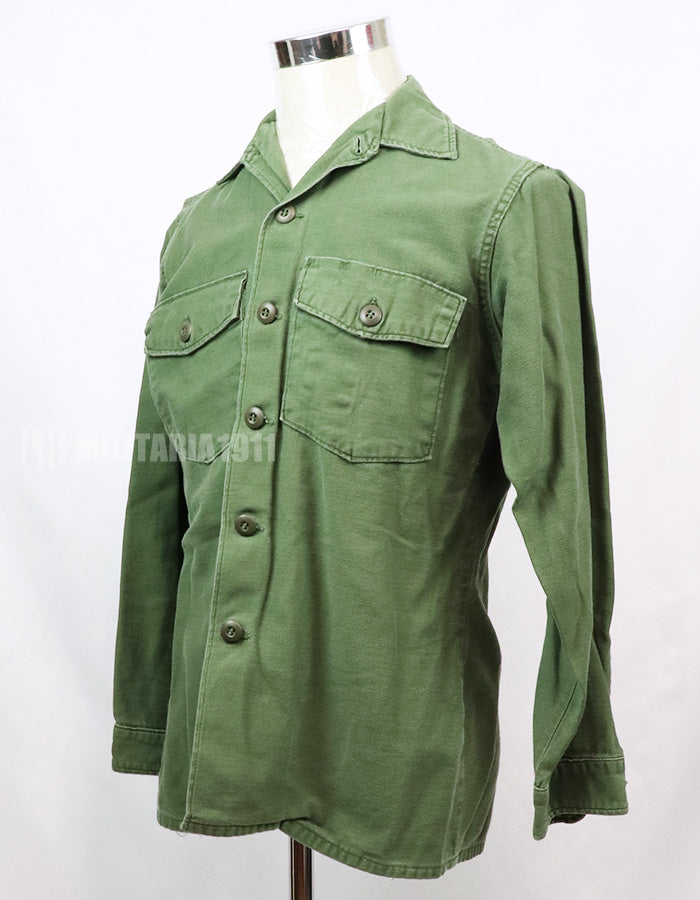 Original utility shirt OG-107, made in 1970, wartime lot.