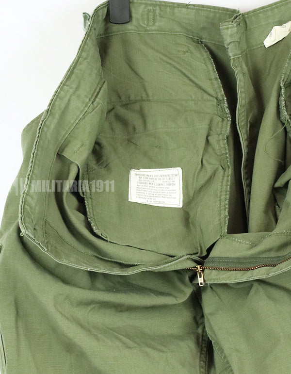 Original late model ripstop fabric jungle fatigues pants, L-S 1969, size adjustable.