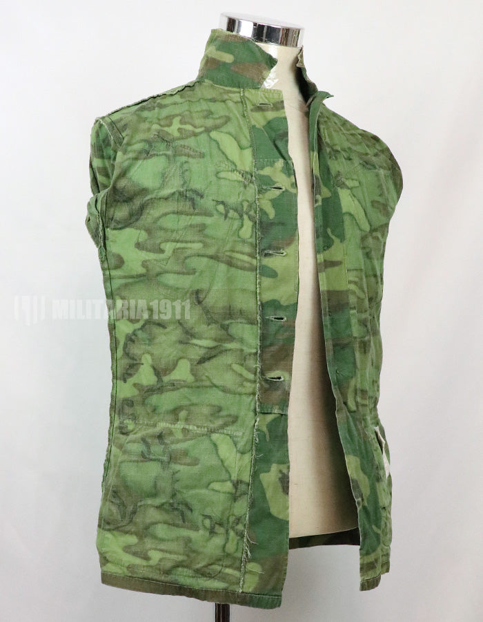 Original U.S. ERDL jungle fatigues, made in 1968, no size tag