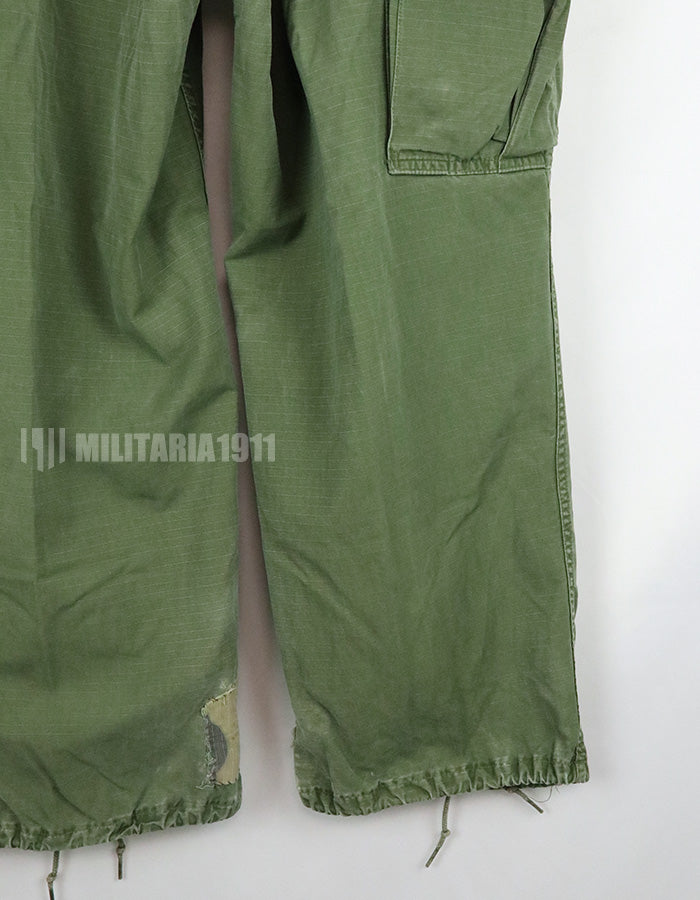 Original late model jungle fatigues pants, ripstop fabric, made in 1969, used, modified.