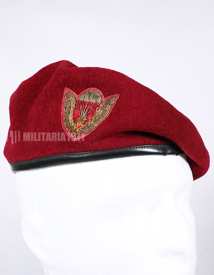 Real South Vietnam Airborne Red Beret Wind Proof Camouflage Lining